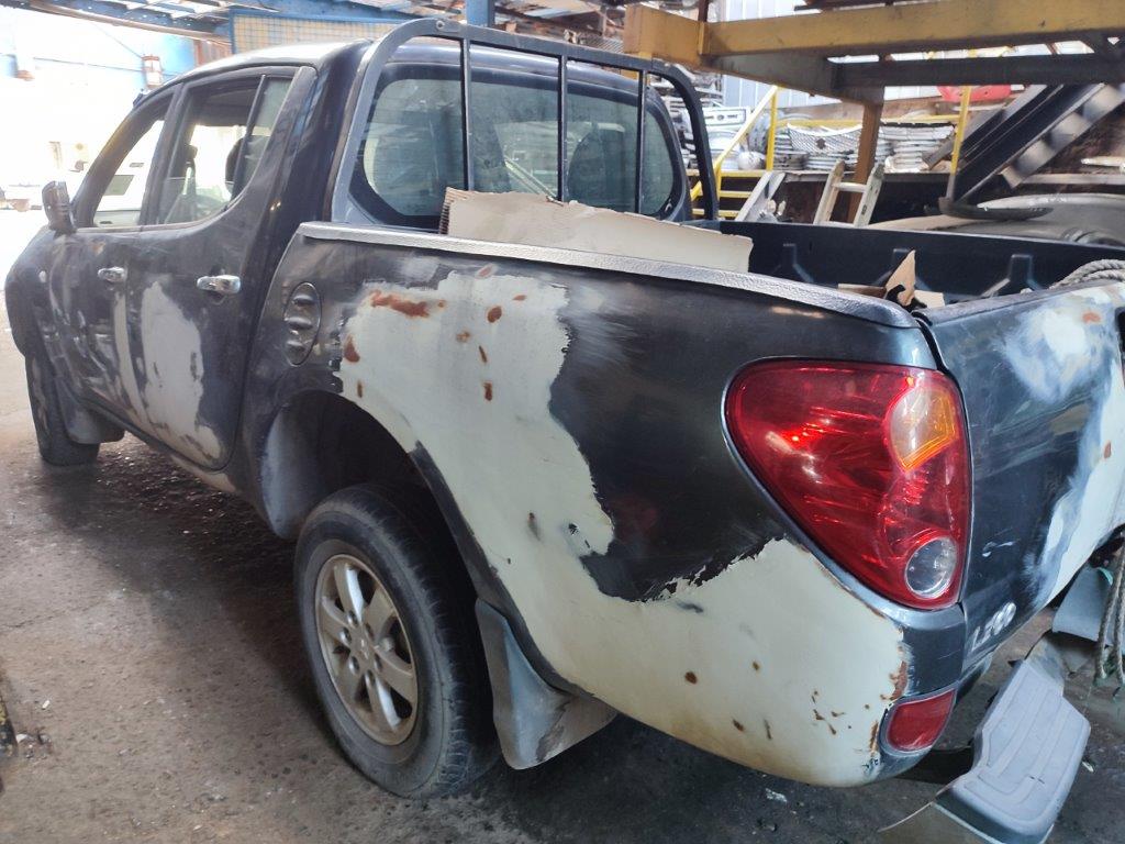  Mitsubishi L200 2006    EN DESARME